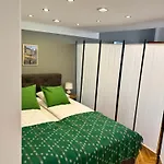 Appartement Vintage Senacka 3 *
